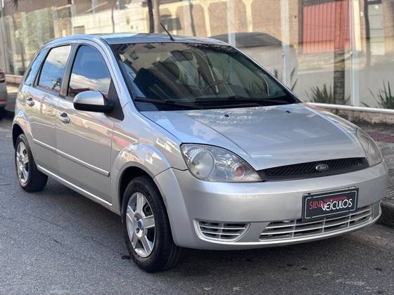 FORD FIESTA 1.6 MPI HATCH 8V FLEX 4P MANUAL FORD FIESTA 1.6 MPI HATCH 8V FLEX 4P MANUAL